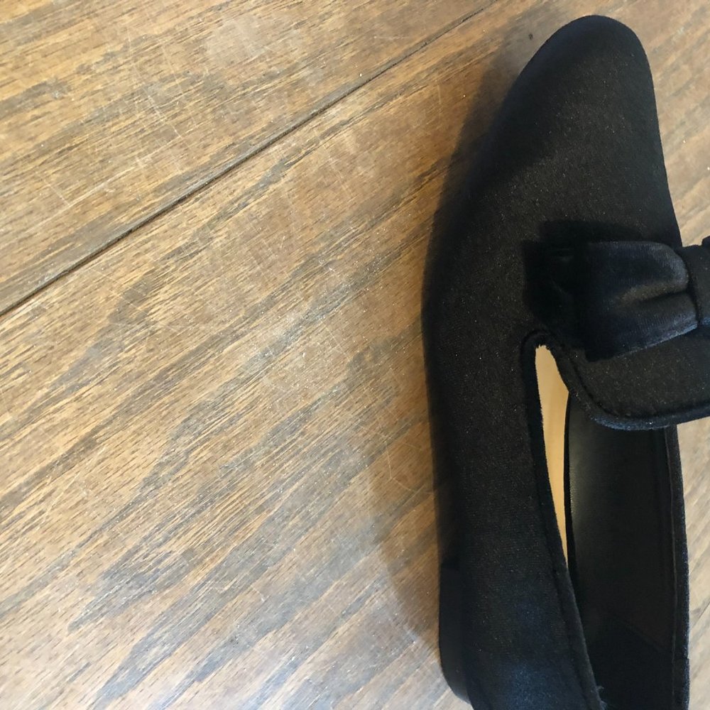Shoes - Picture 3 of 3